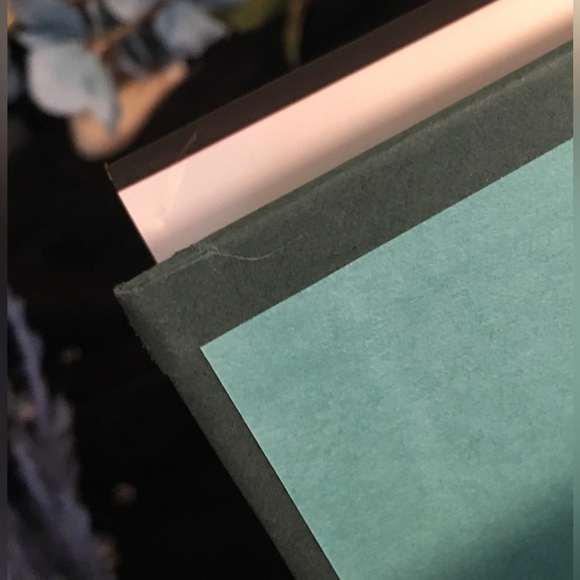 The Fates Divide - Signed First Edition - By Veronica Roth - Hardcover - Picture 15 of 15